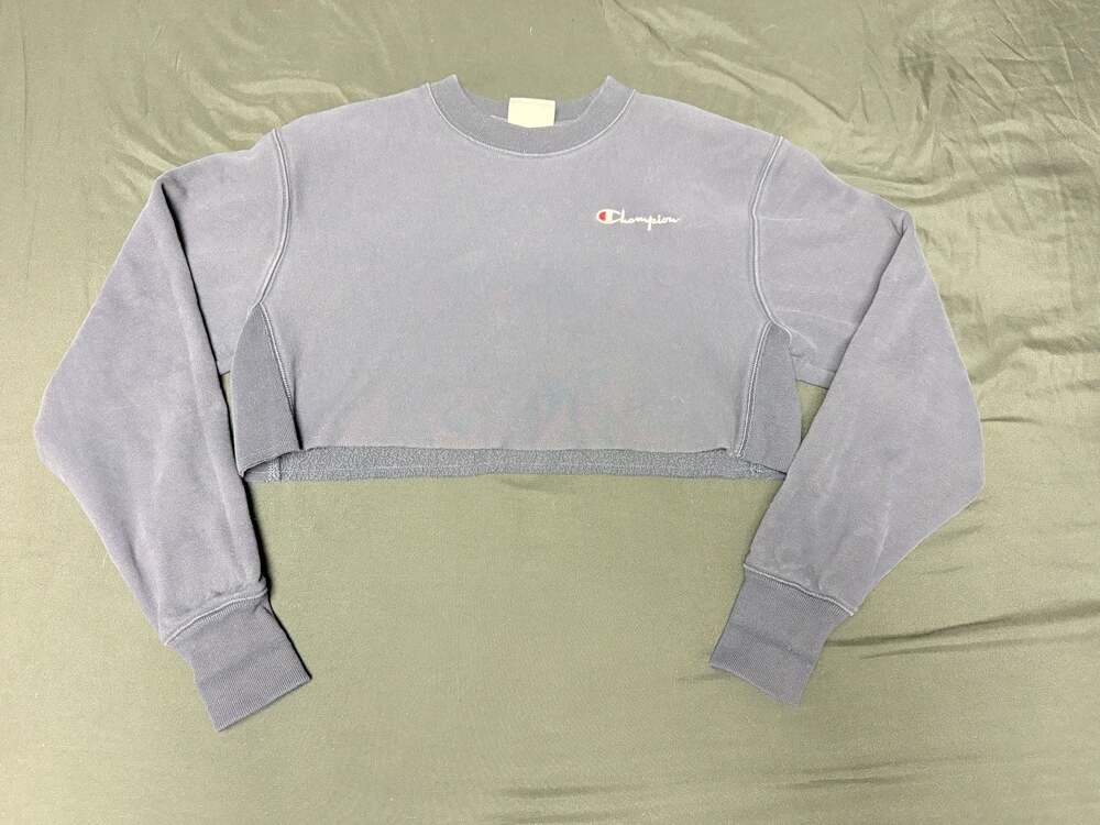 Champion Reverse Weave Knitwear Co Since 1919 Cropped Crewneck Sweatshirt Small